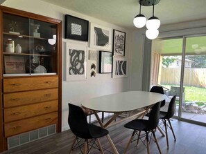 Dining room with seating for 6 +