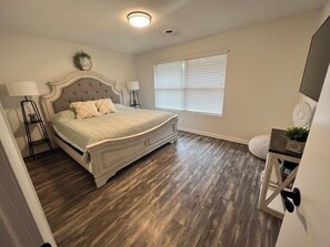 King Bedroom 1 w/ Smart TV