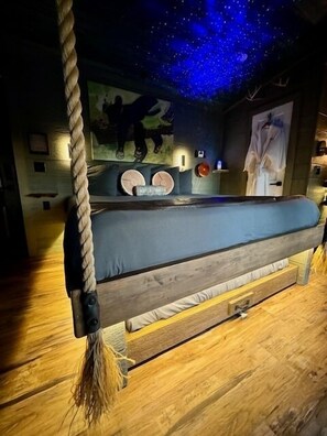 KING BED WITH SECRET ROLL OUT QUEEN