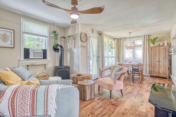 Open living space with lots of light