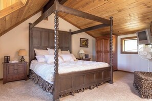 Second Primary Bedroom upstairs with ensuite bathroom