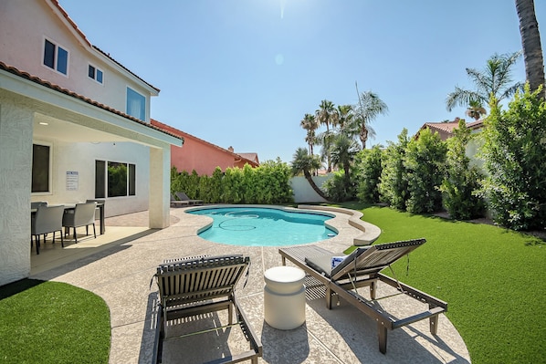 Lounge by the Pool