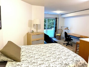 Desk and high speed Internet