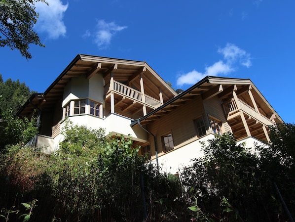 Extérieur maison de vacances [été]