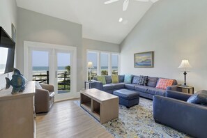 27 South Beach Lagoon | 2nd Level Living Room