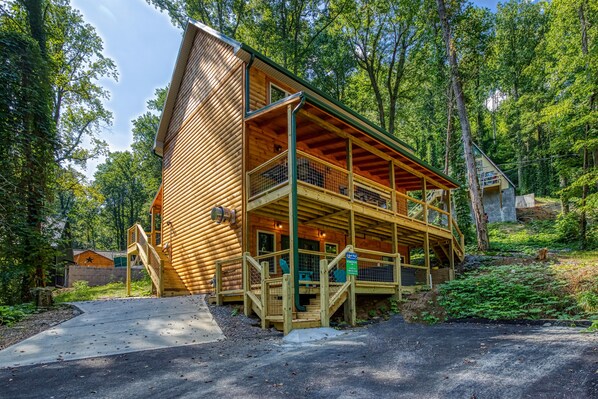 Exterior photo of cabin from driveway area - Exterior photo of cabin from driveway area