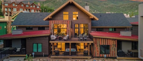 Welcome to Uptown House in lovely Steamboat Springs