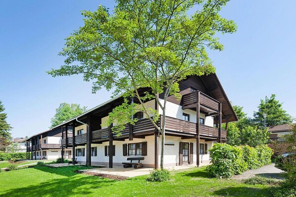 Außenseite Ferienhaus [Sommer]