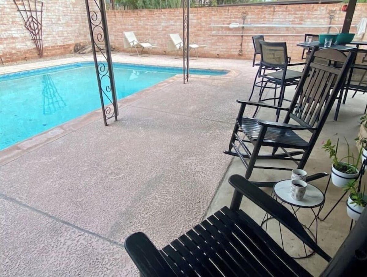 No Cleaning Fee! Spacious Desert Retreat w/Jacuzzi/Private Pool/Fireplace