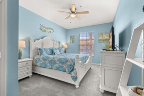 King size Master bedroom - Butterfly Palm