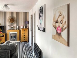 Living room | Sunny Rhyl Apartment - Sunny Properties, Rhyl