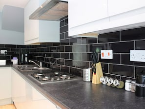 Kitchen | Riverside Holidays - Riverside Penthouse - Riverside Hoildays, Matlock