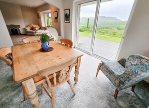 Lark Rise Holiday Home Glenbeigh, Coastal Holiday Accommodation Available in Glenbeigh, County Kerry