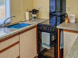 Kitchen | Seabreeze, Llangain