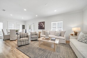 Large Living Area