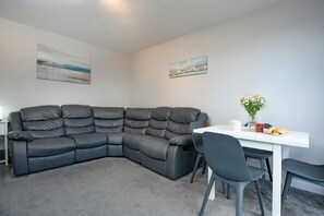 Open plan living space | Garden Apartment - New Esplanade Court, Paignton
