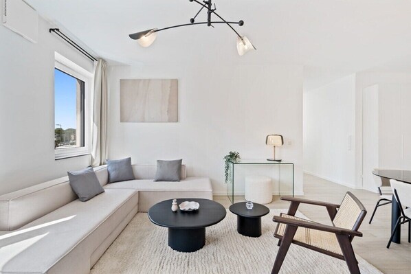 Stylish open-plan space that blends dining and relaxation perfectly.