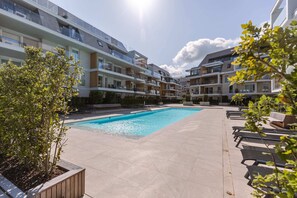 Communal swimming pool