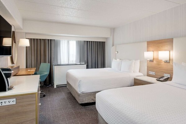 Unit with 2 Queen beds
