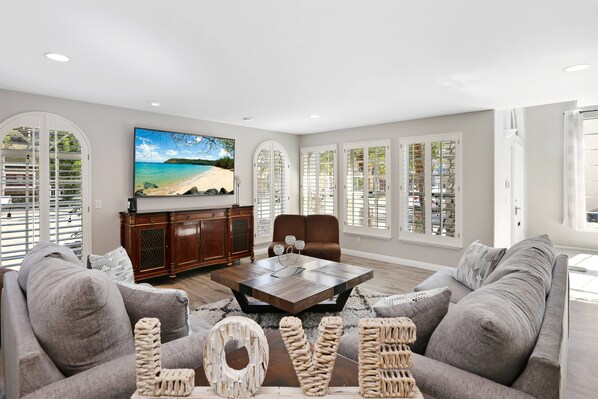 How much do we LOVE this room!  Alot....LOL.