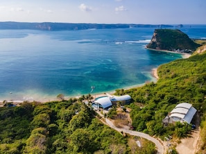 Around the hotel there are all conditions for an unforgettable vacation. You can enjoy the beauty of nature, do various kinds of outdoor activities and just relax in the cozy rooms.