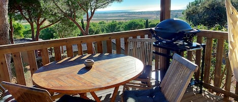 Terrasse vue sur la mer
