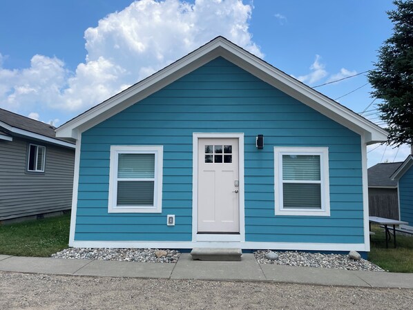 Exterior Front of Cabin#3