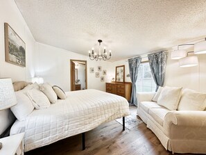 Master bedroom with en suite bathroom