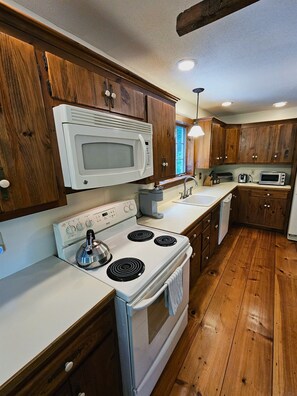 Fully appointed kitchen