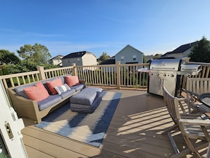 Private Deck with Furniture and Grill!