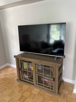 Main living room offers 55" smart TV and dozens of games
