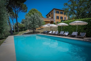Amenities, Autumn, Building Exterior, Pool, Room Detail, Spring, Summer