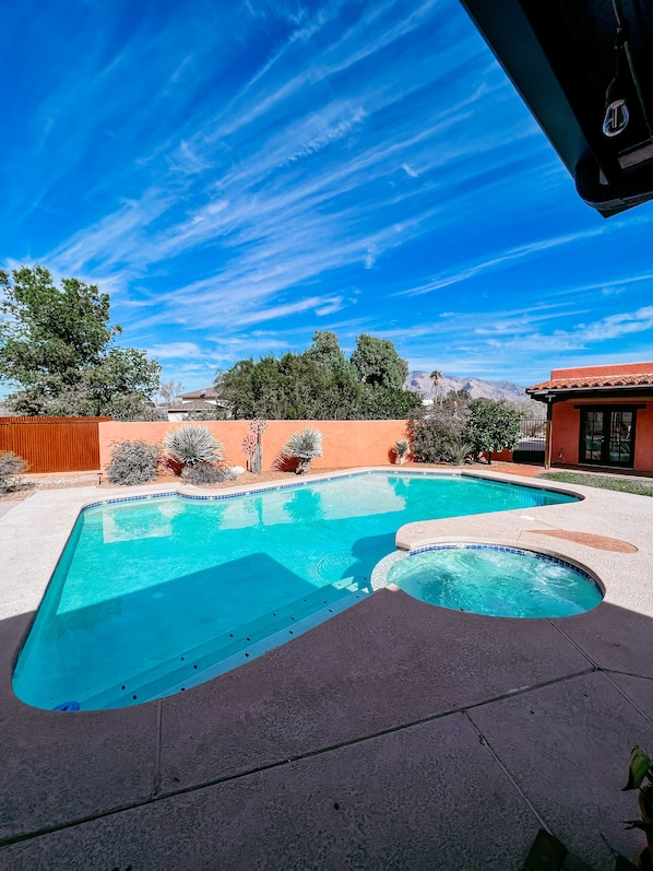 Hot Tub & Pool for your enjoyment! Located in the courtyard.