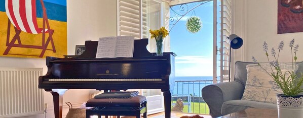 Piano with a view - Portview - Ramsgate - Kent - seastay.co.uk