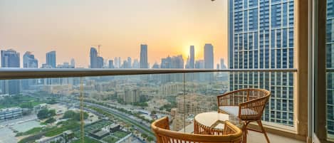 Luxury holiday rental with stunning Burj Khalifa views in Downtown Dubai