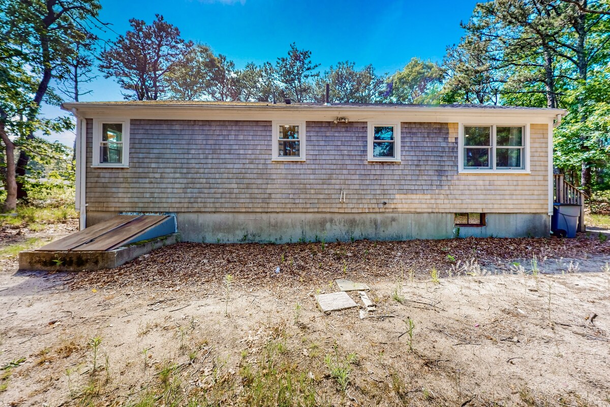 Thayer Thicket | Newly renovated house in South Dennis with great location