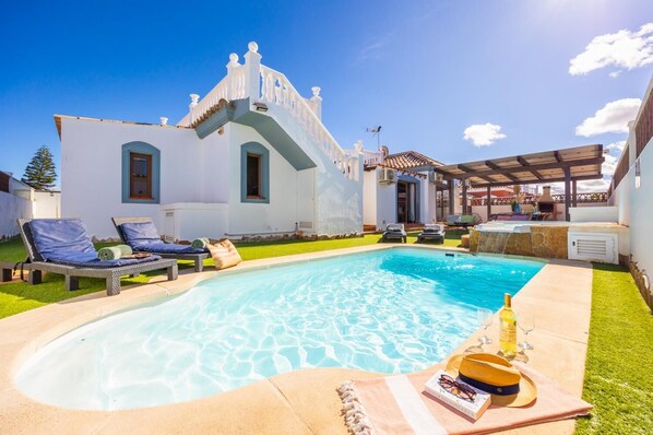 Beautiful villa with private pool and terrace