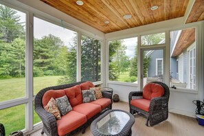 Screened-In Porch