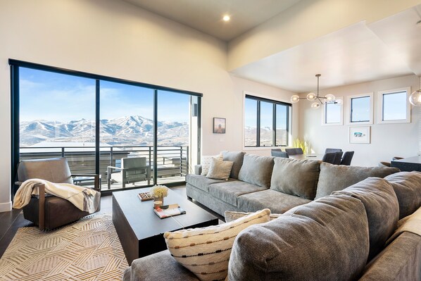 Hideout Vacation Rental | 3BR | 2.5BA | 2,747 Sq Ft | Stairs Required
