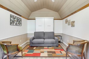 Studio | Smart TV | Mini-Split A/C Unit