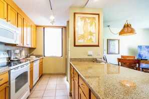 Aston Kaanapali Shores 352