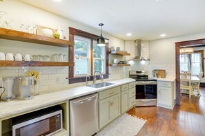 Kitchen | Keurig Coffee Maker