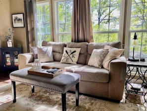 Sunroom/ living area