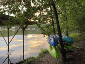 4 kayaks available