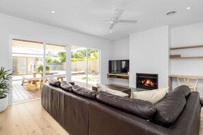 Spacious living area 