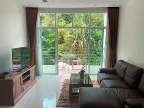 Private apartment with jungle view Kamala Falls U11 (10456)