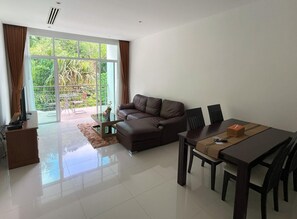 Private apartment with jungle view Kamala Falls U11 (10455)