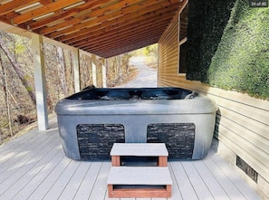Bain à remous extérieur
