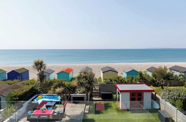 Come and experience true seafront living in East Wittering!