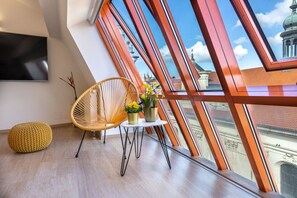 Panoramic windows